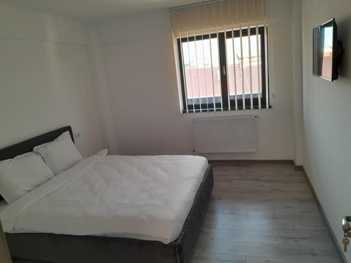 Apartament 3 Camere, Targu Neamt Et4 Exterior photo